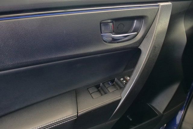 Used 2018 Toyota Corolla SE image 28