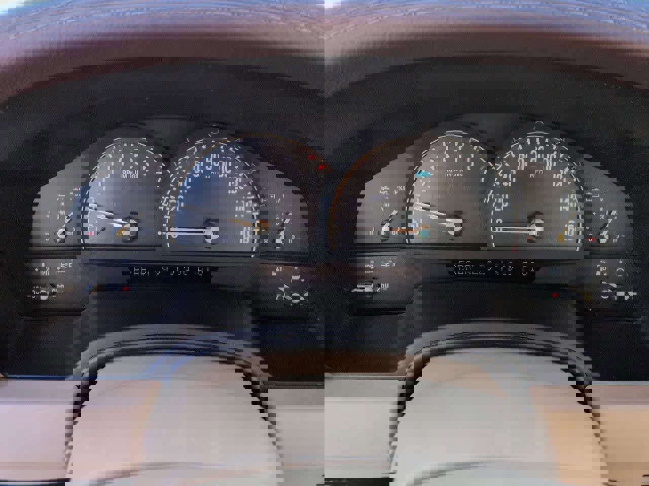 Used 2008 Cadillac XLR image 27