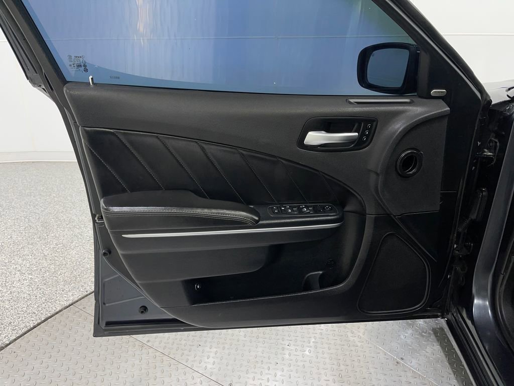 Used 2018 Dodge Charger R/T w/ Plus Group image 13