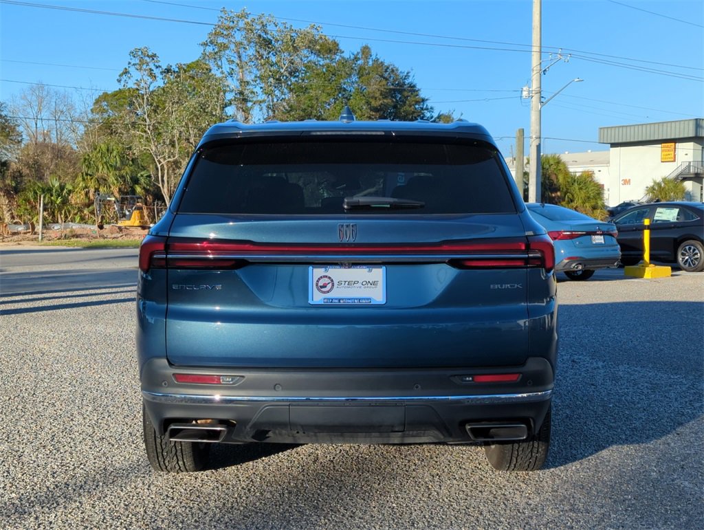 Used 2025 Buick Enclave Preferred image 5