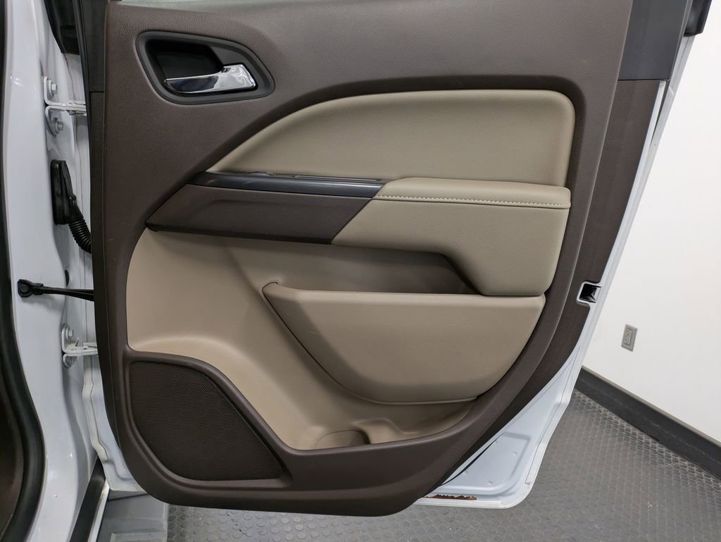 Used 2016 GMC Canyon SLT w/ Driver Alert Package AWD/4WD image 26