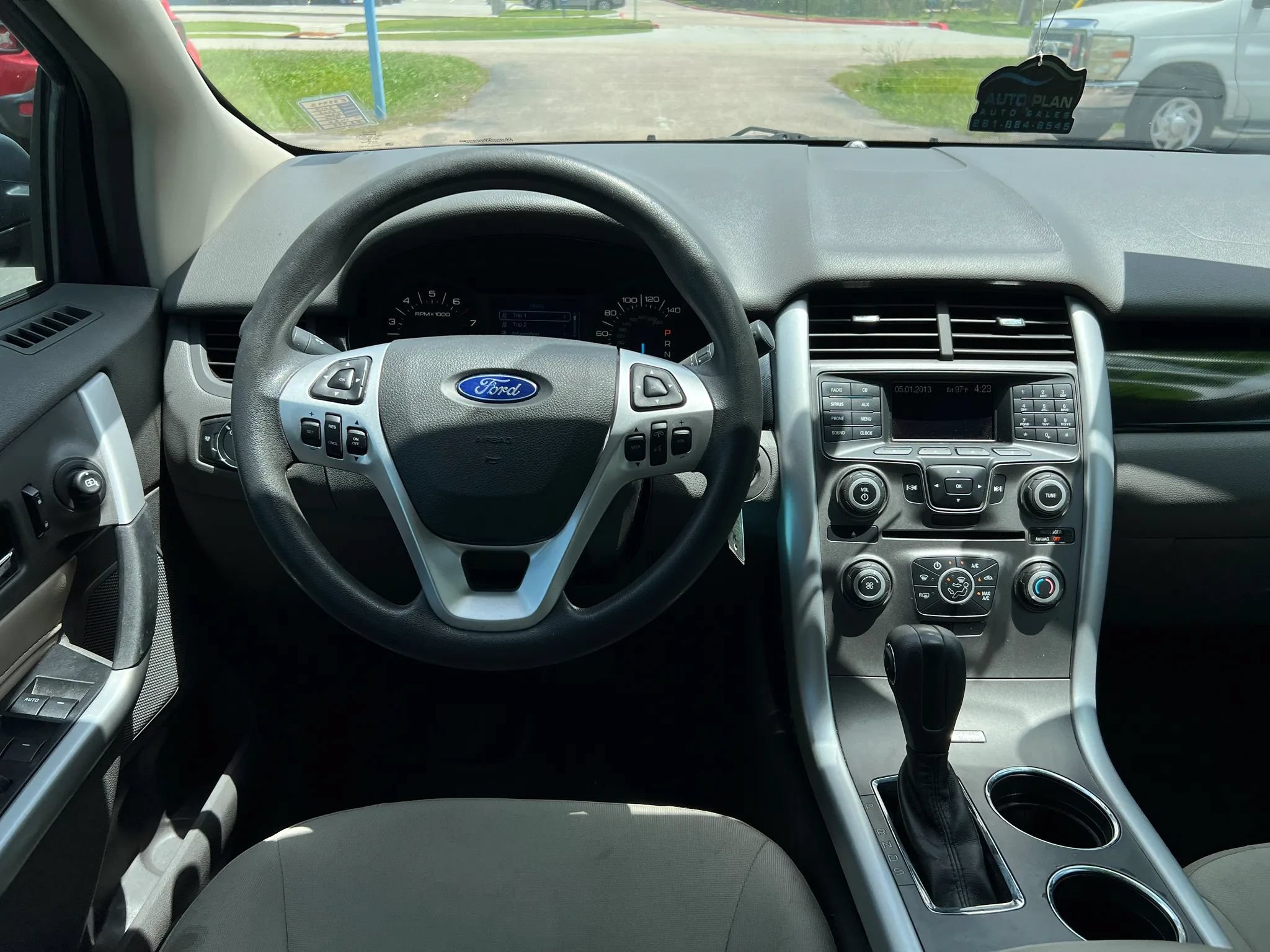 Used 2013 Ford Edge SE FWD image 17