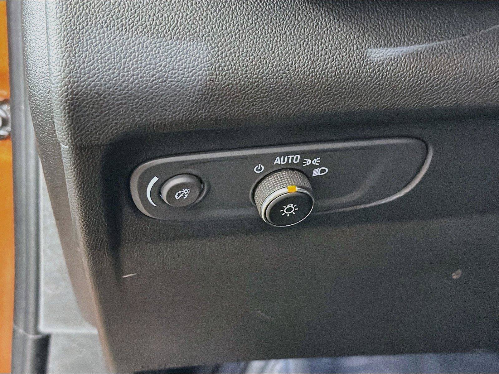 Used 2022 Buick Envision Preferred AWD/4WD image 17