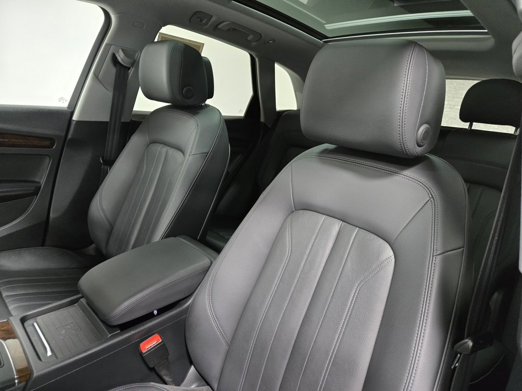 Used 2019 Audi Q5 2.0T Premium Plus image 12