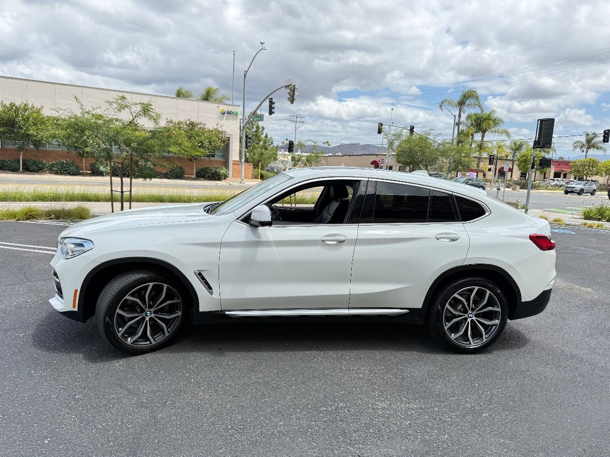 Used 2019 BMW X4 xDrive30i w/ Driving Assistance Package AWD/4WD image 4
