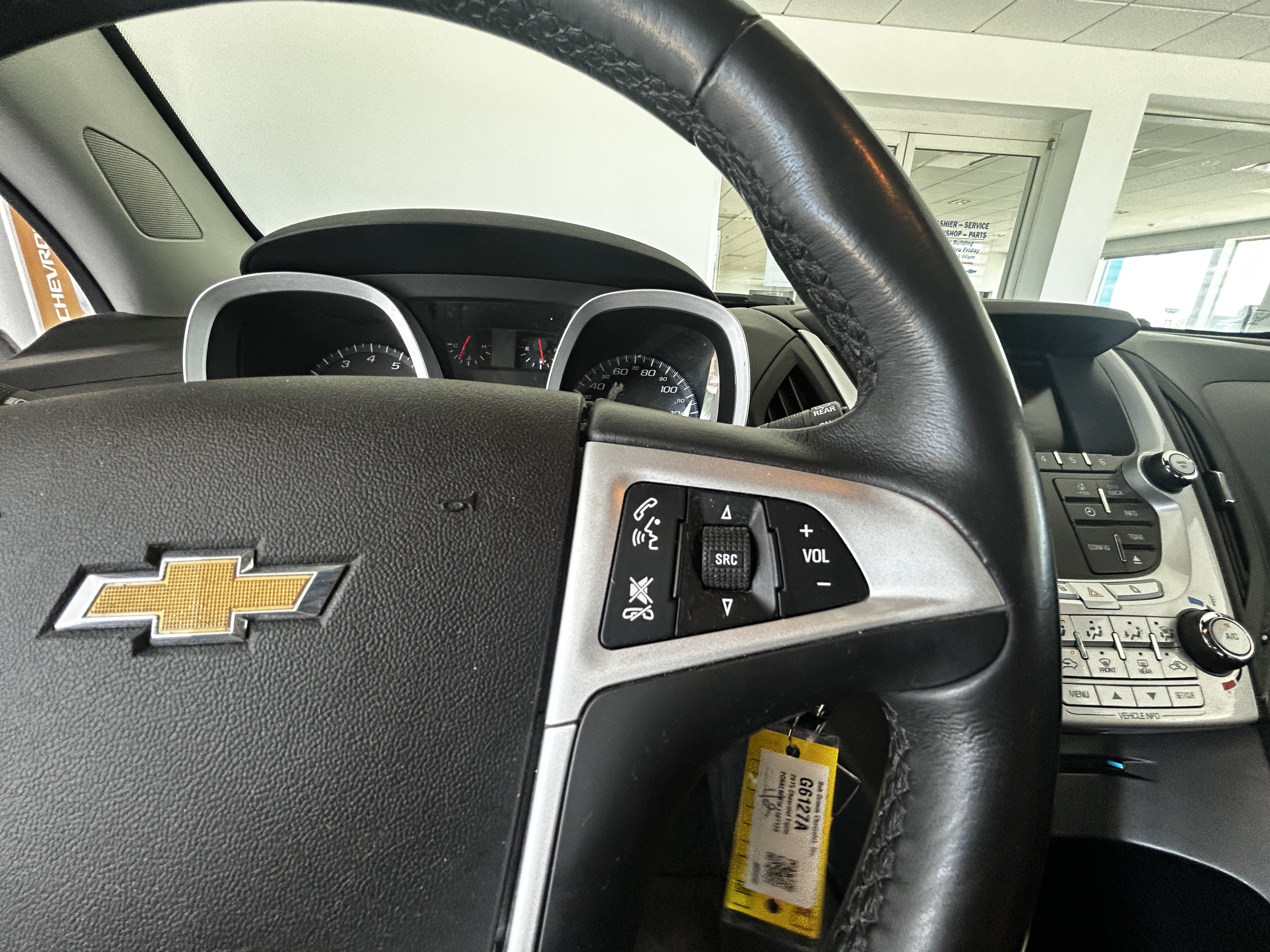 Used 2015 Chevrolet Equinox LT FWD image 13