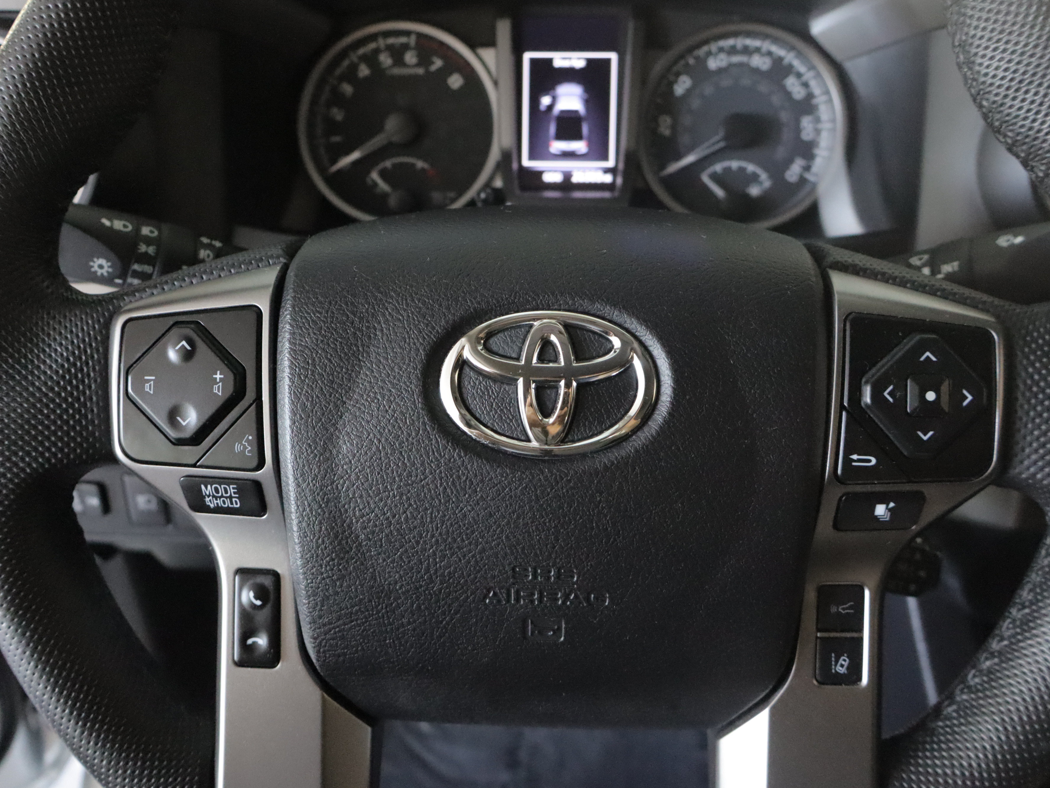 Used 2022 Toyota Tacoma SR5 AWD/4WD image 14