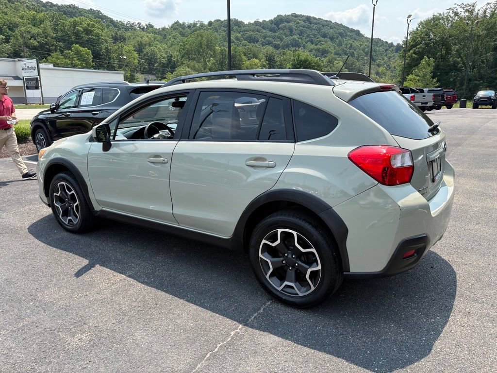 Used 2013 Subaru Crosstrek 2.0i Limited AWD/4WD video 3
