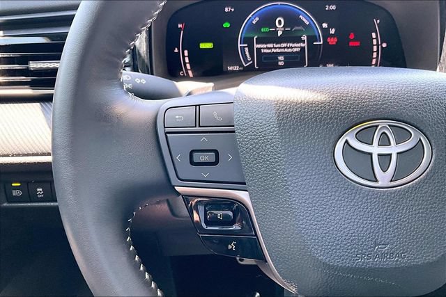 Used 2026 Toyota Camry SE FWD image 19