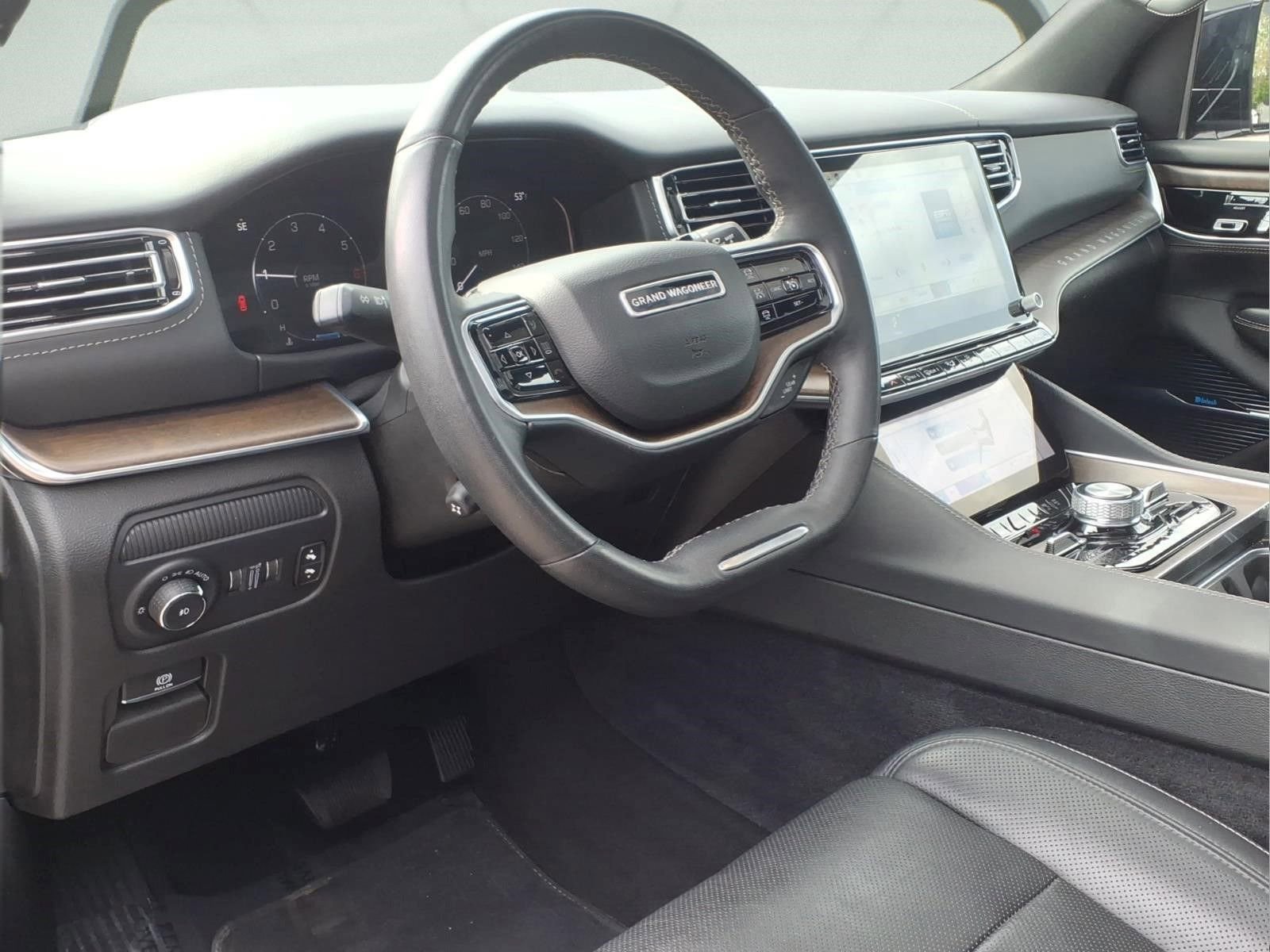 Used 2024 Jeep Grand Wagoneer L 4WD image 7