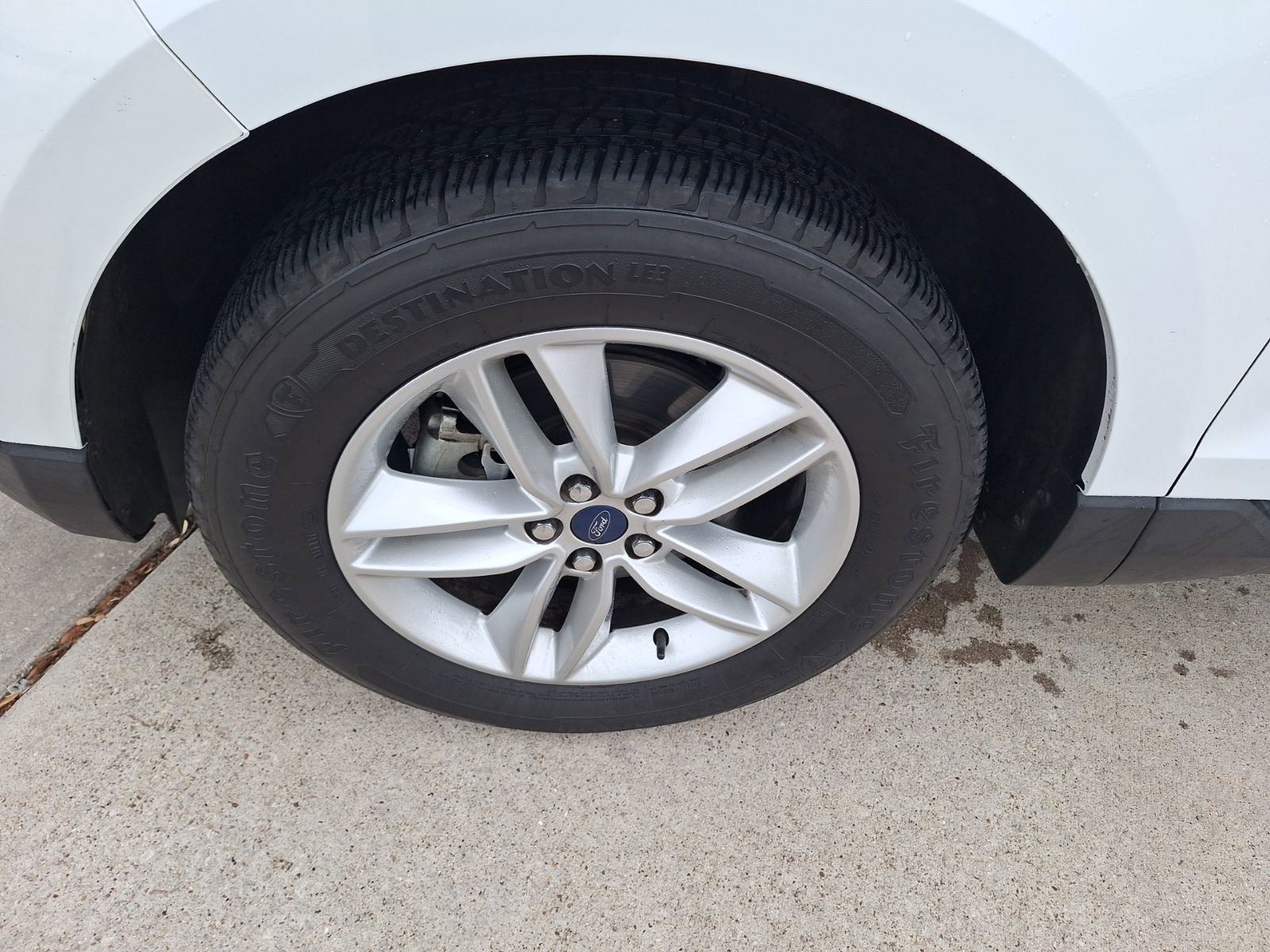 Used 2016 Ford Edge SEL w/ Equipment Group 201A FWD image 10