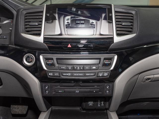 Used 2018 Honda Pilot Elite image 11