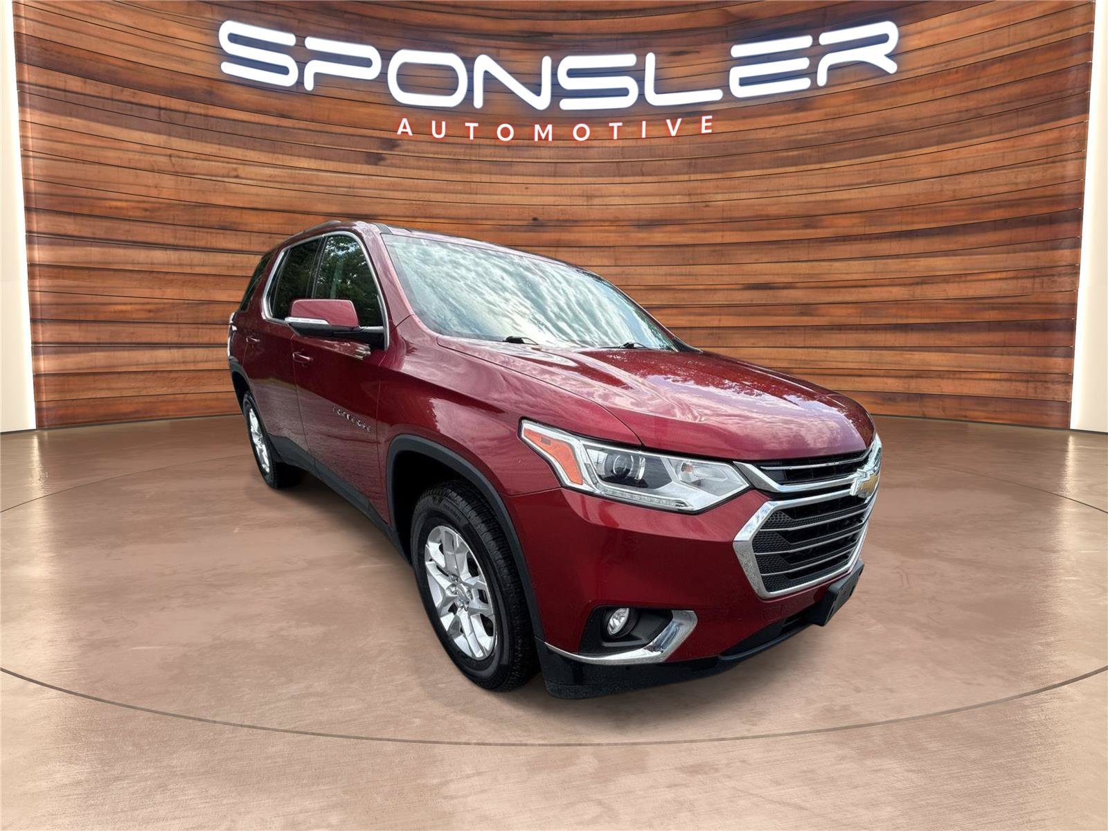 Used 2019 Chevrolet Traverse LT FWD image 9