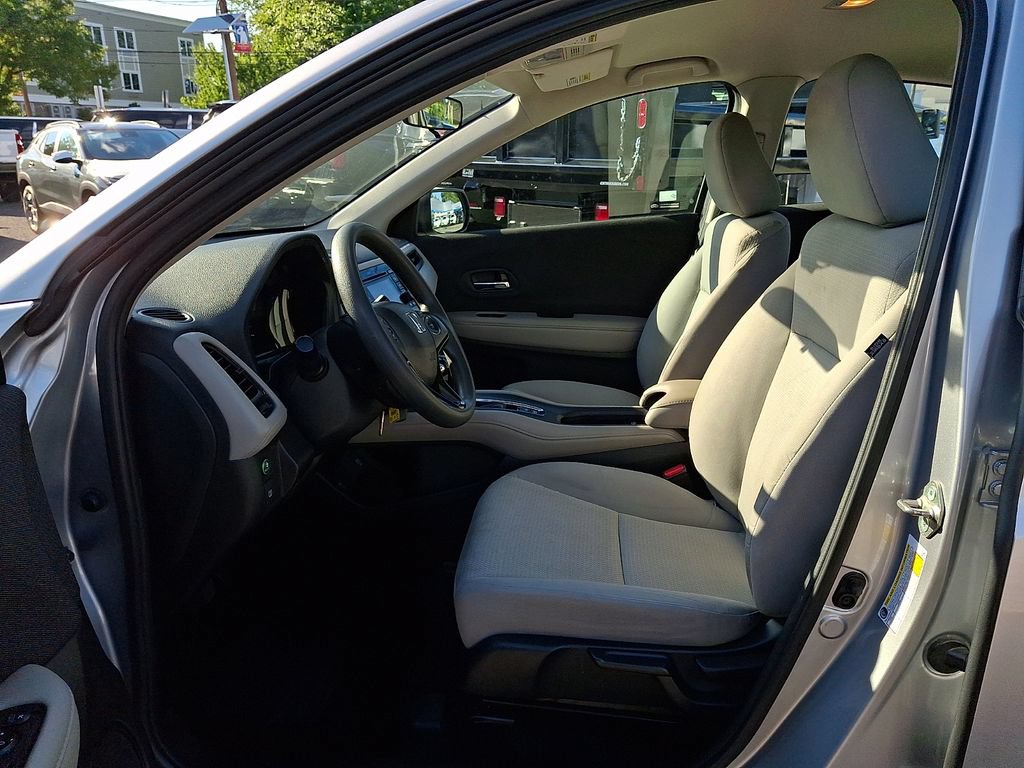 Used 2019 Honda HR-V LX image 12