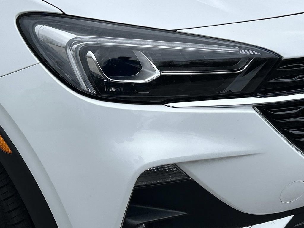 Used 2022 Buick Encore GX Essence w/ Advanced Technology Package FWD image 10