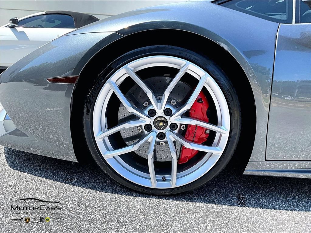 Used 2015 Lamborghini Huracan LP 610-4 AWD/4WD image 9