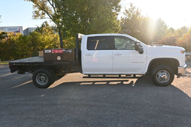 Used 2021 Chevrolet Silverado 3500 LT w/ Convenience Package AWD/4WD image 3