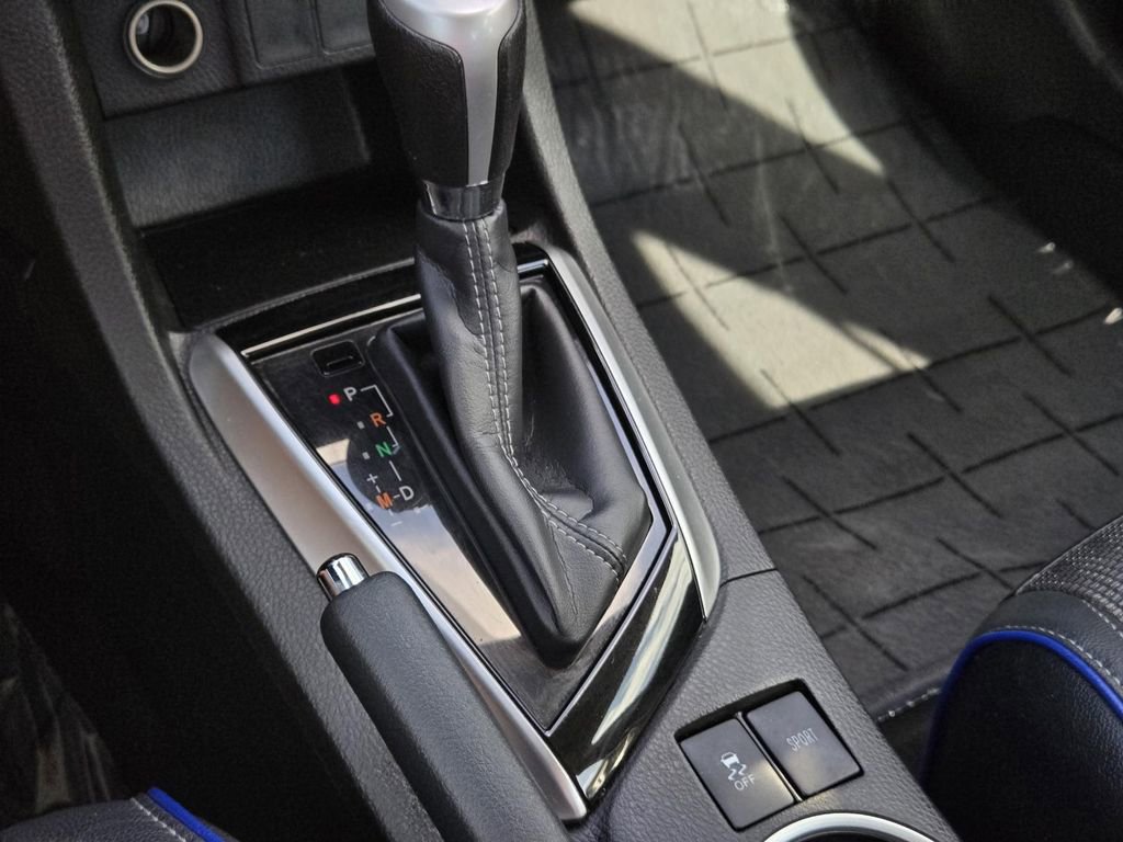 Used 2018 Toyota Corolla SE FWD image 16