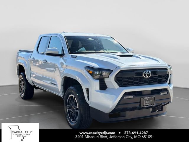 Used 2025 Toyota Tacoma TRD Sport AWD/4WD 360° Tour