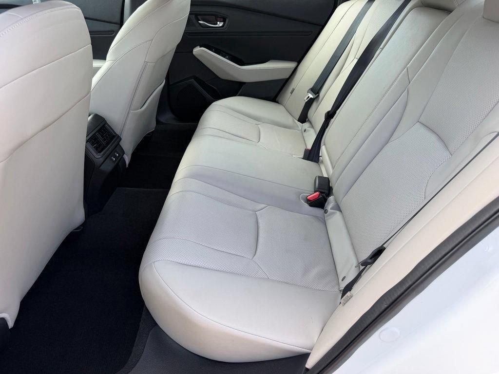 Used 2023 Honda Accord Touring image 11