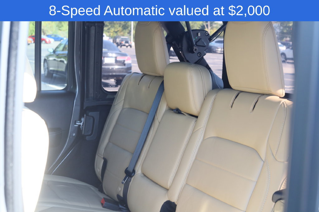 Used 2018 Jeep Wrangler Unlimited Sahara w/ Cold Weather Group AWD/4WD image 5