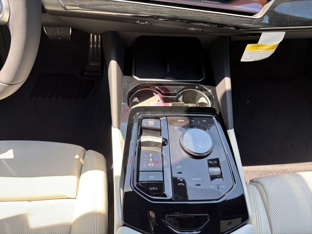New 2027 BMW 550e xDrive AWD/4WD image 11