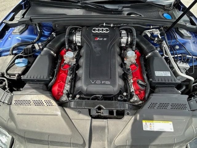 Used 2015 Audi RS 5 Coupe w/ Technology Package AWD/4WD image 12