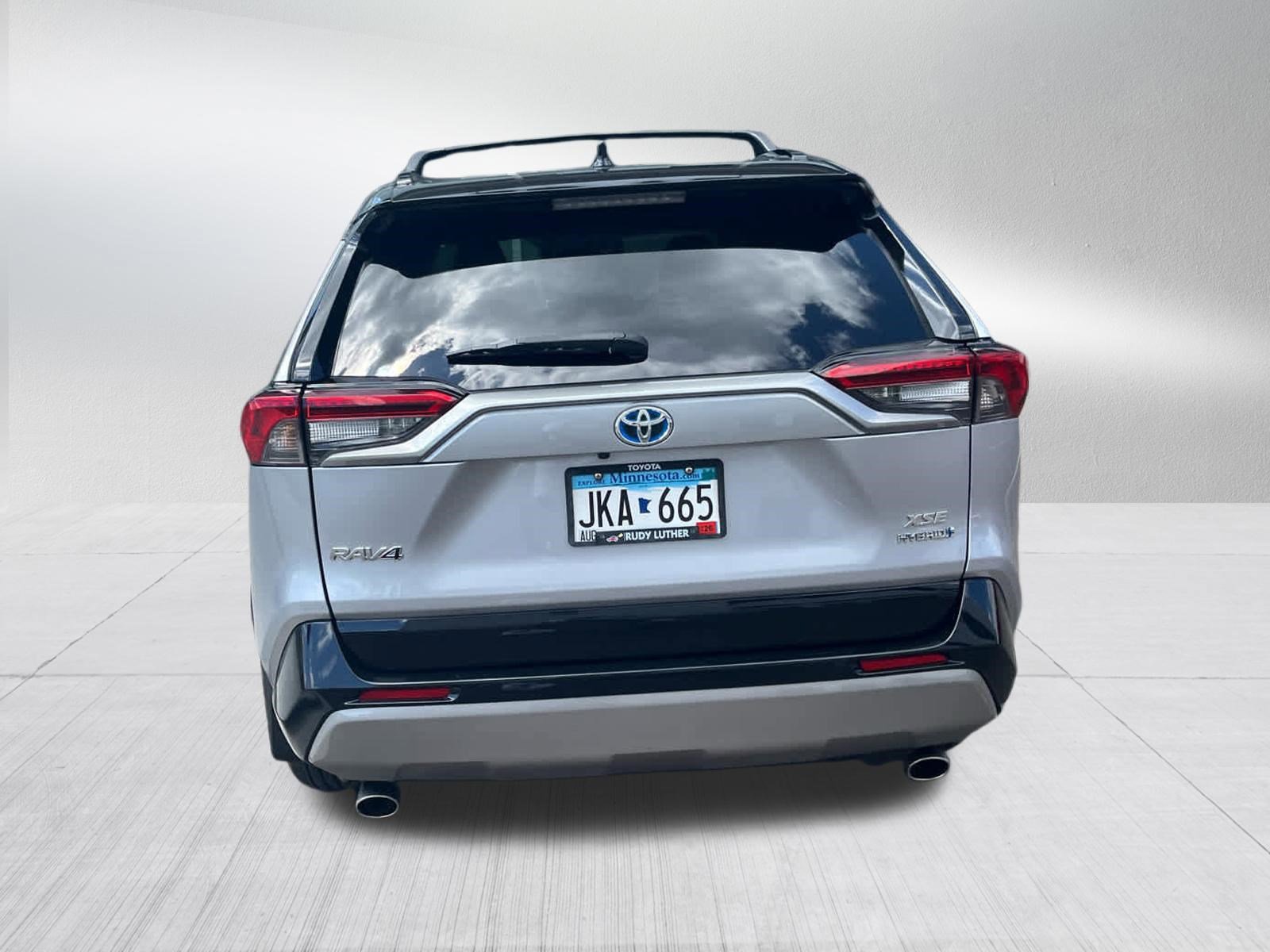 Used 2022 Toyota RAV4 XSE w/ XSE Grade Weather Package AWD/4WD image 4