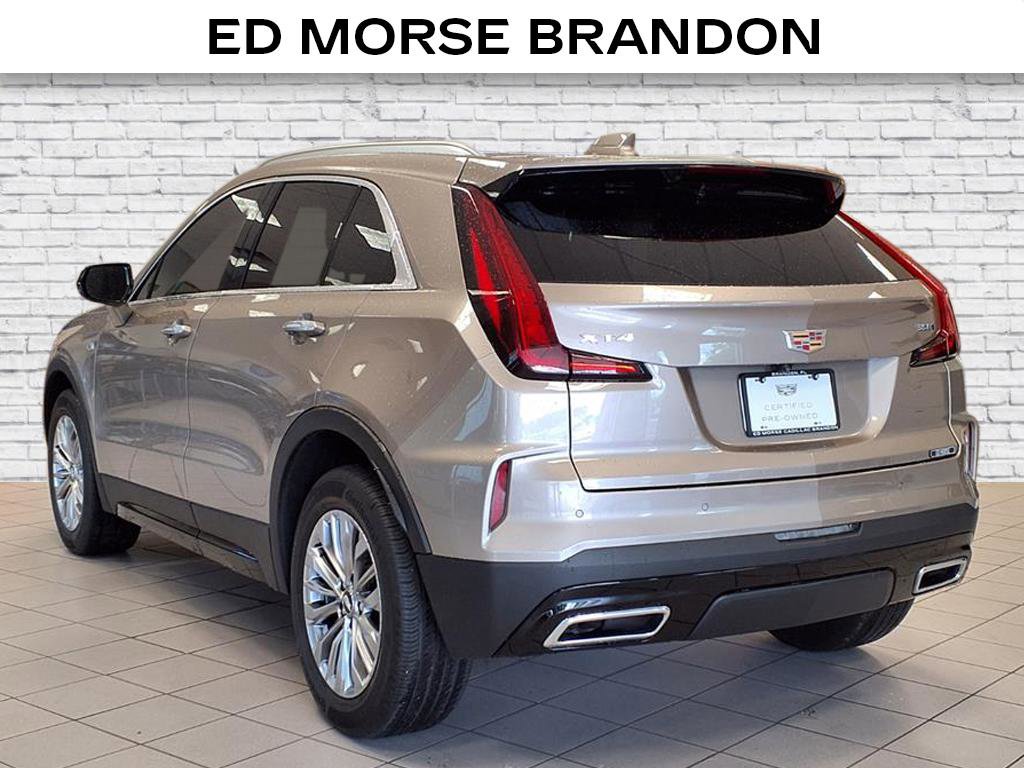 Certified 2025 Cadillac XT4 Premium Luxury image 3