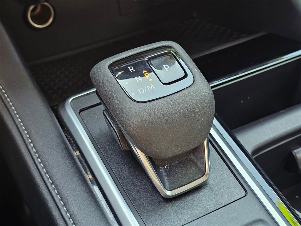 Certified 2024 Nissan Pathfinder SV image 28