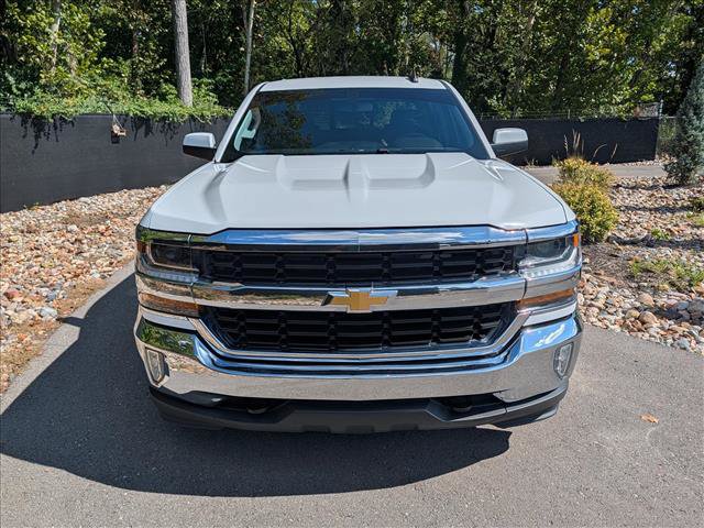 Used 2018 Chevrolet Silverado 1500 LT w/ All Star Edition AWD/4WD image 8