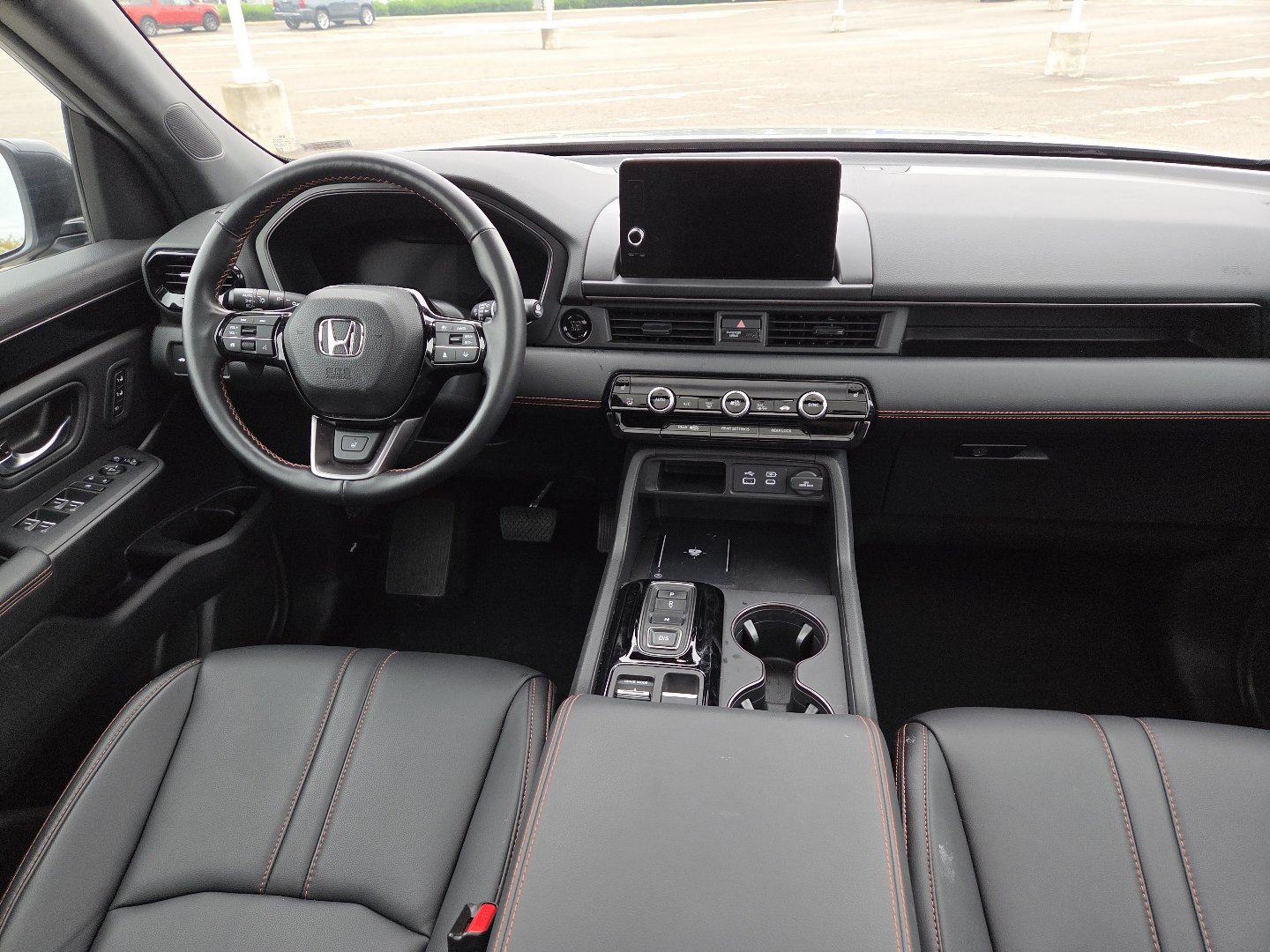 Used 2025 Honda Pilot TrailSport image 23