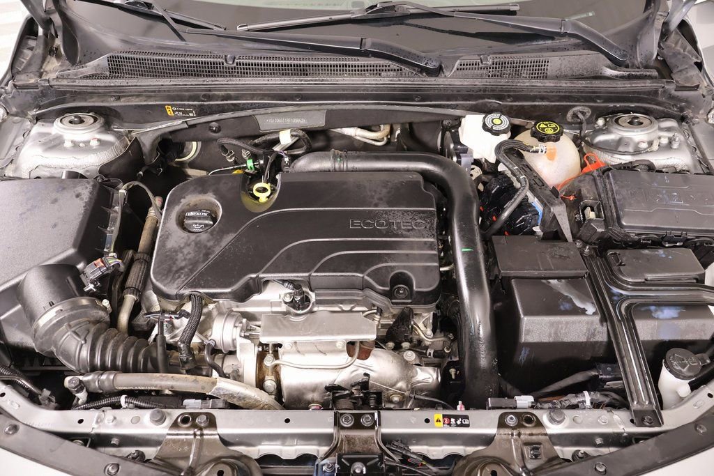 Used 2024 Chevrolet Malibu LT image 19