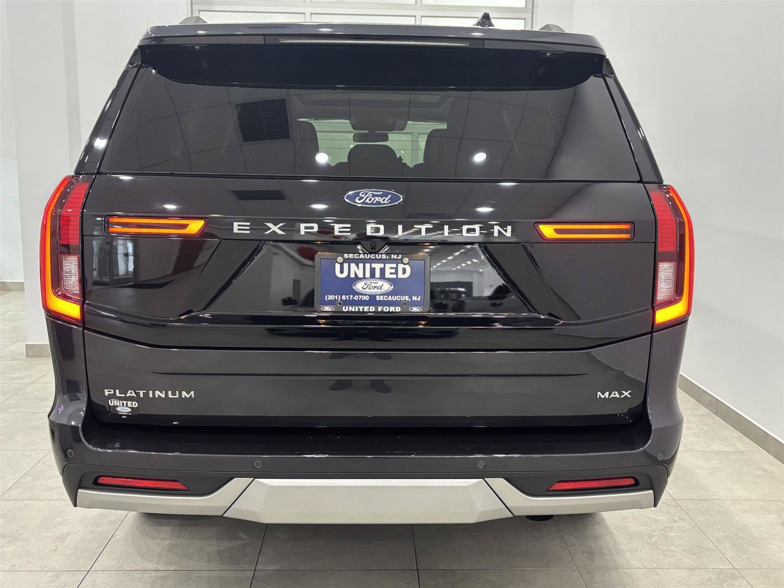 New 2026 Ford Expedition Max Platinum w/ Platinum Ultimate Package AWD/4WD image 16