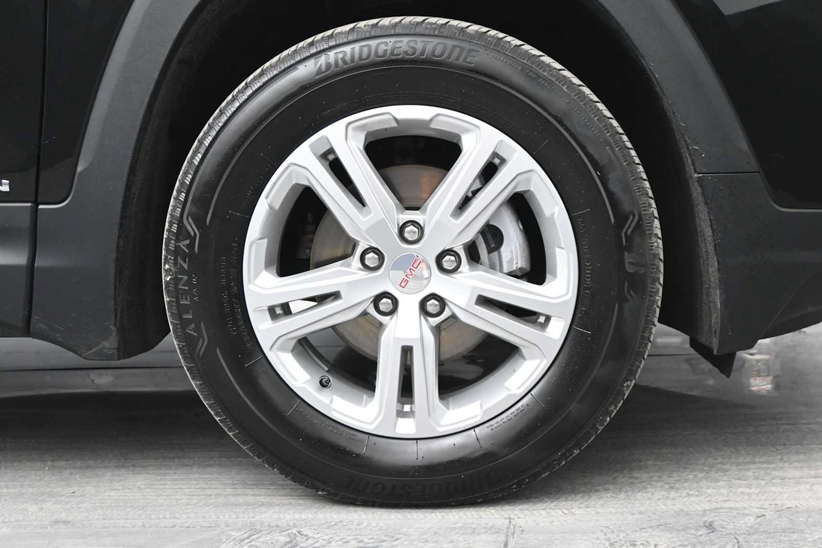 Used 2024 GMC Terrain SLE AWD/4WD image 10
