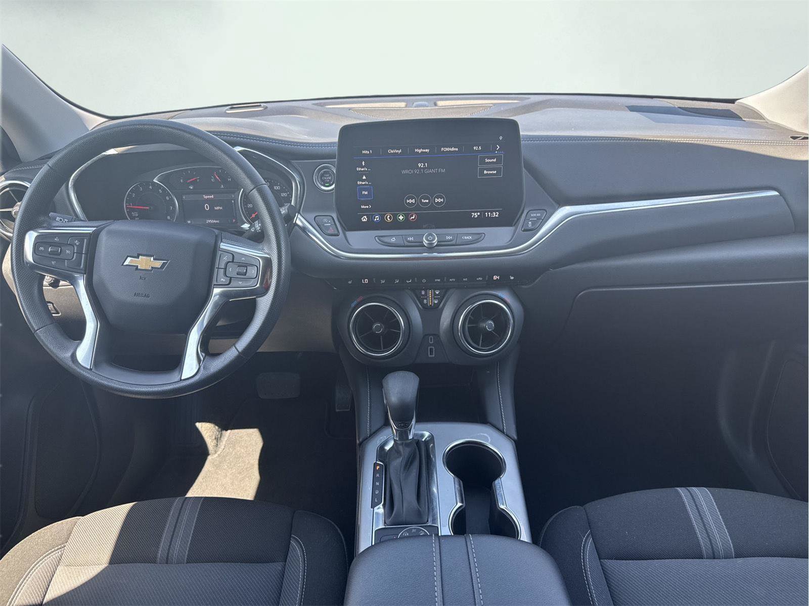Used 2025 Chevrolet Blazer LT AWD/4WD image 21