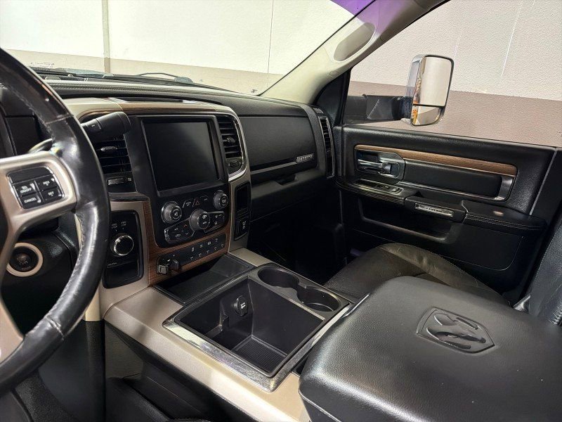 Used 2015 RAM 3500 Laramie w/ Convenience Group AWD/4WD image 14