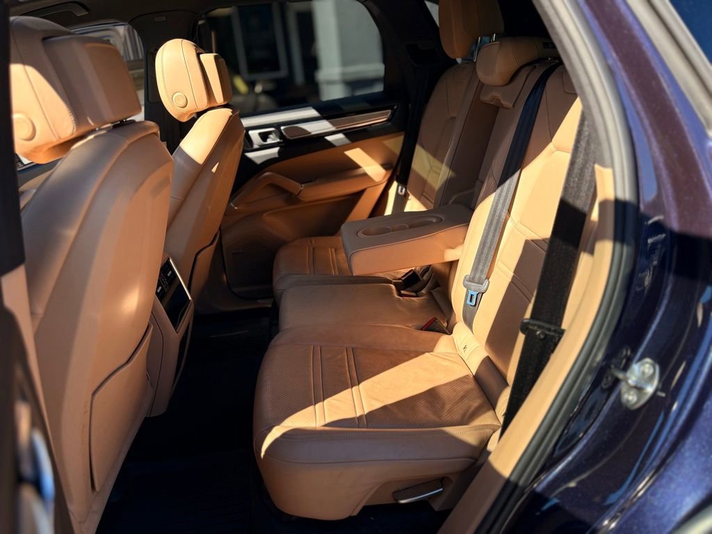 Used 2019 Porsche Cayenne image 34