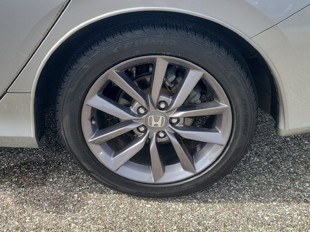 Used 2021 Honda Civic EX image 5