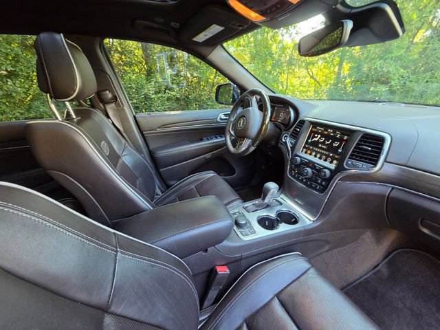 Used 2018 Jeep Grand Cherokee Overland AWD/4WD image 24