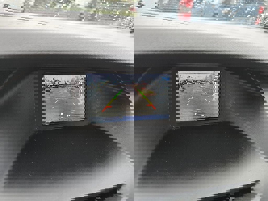 Used 2016 Ford Focus SE w/ Equipment Group 201A image 21