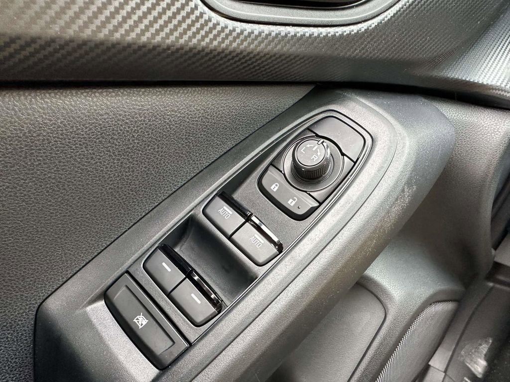 Certified 2025 Subaru Crosstrek 2.0i Premium image 32