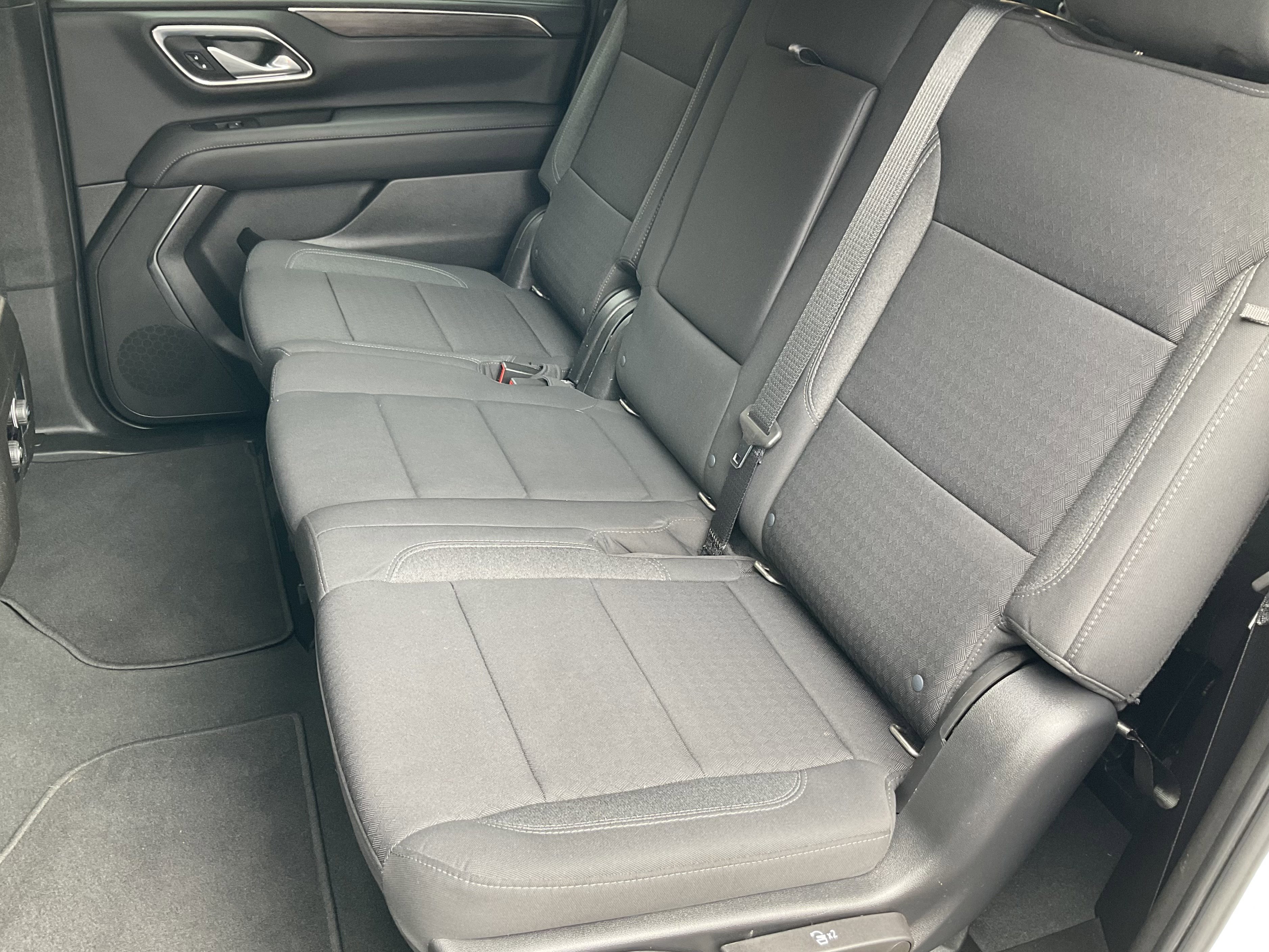 Used 2022 Chevrolet Suburban LS AWD/4WD image 33