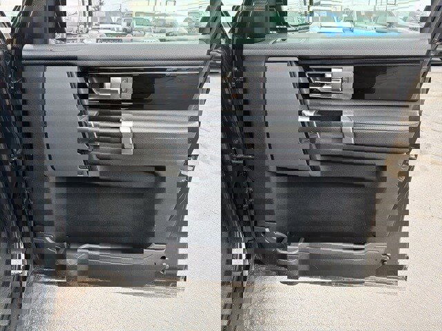 Used 2011 Land Rover LR4 HSE image 33