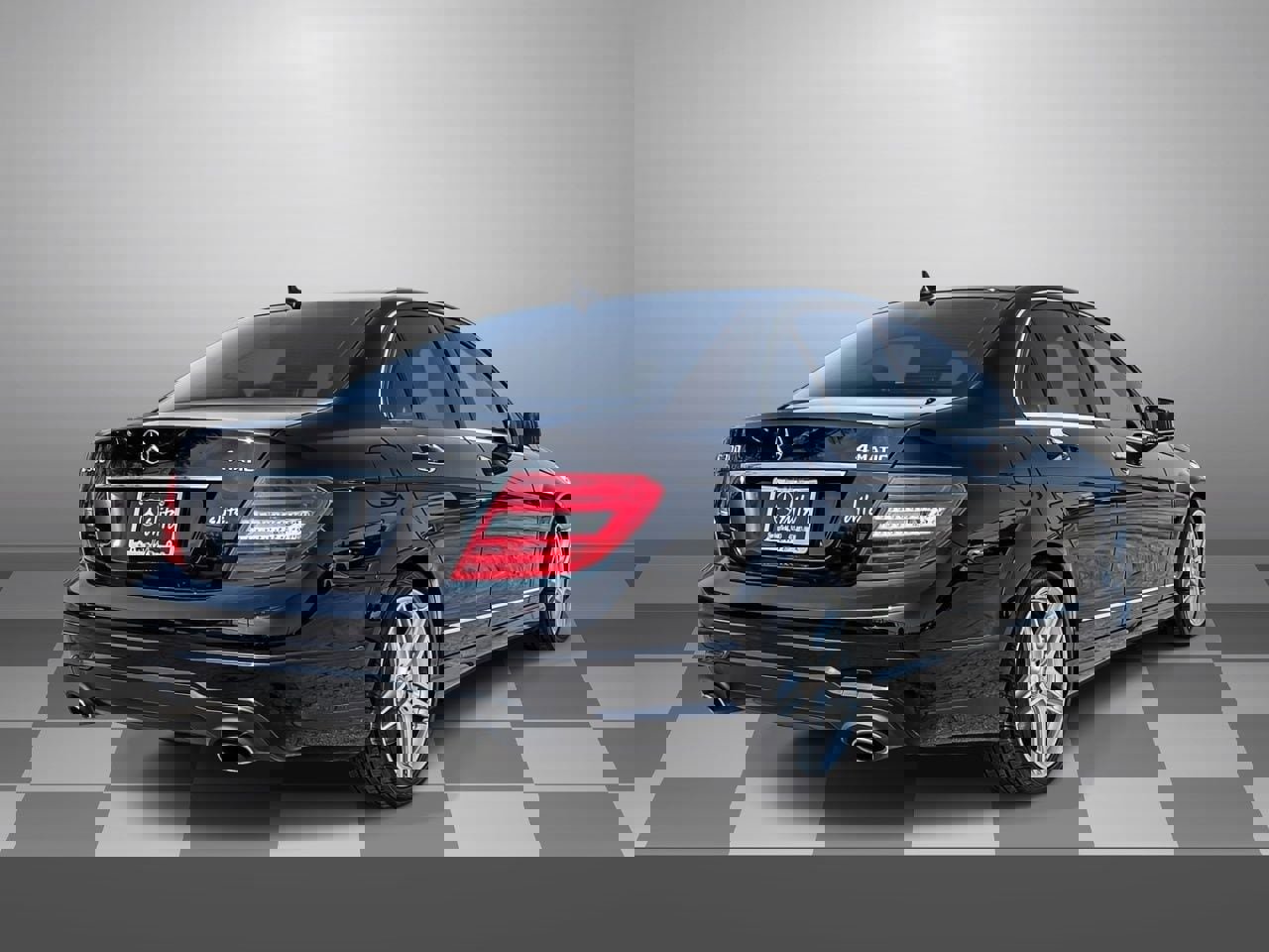 Used 2014 Mercedes-Benz C 300 4MATIC Sedan image 6