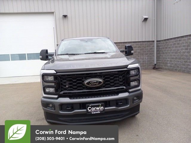 New 2025 Ford F350 Lariat w/ Black Appearance Package image 8