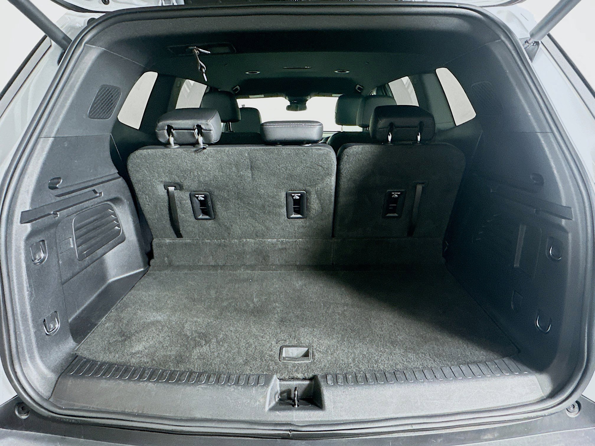 Used 2025 Buick Enclave Preferred FWD image 30