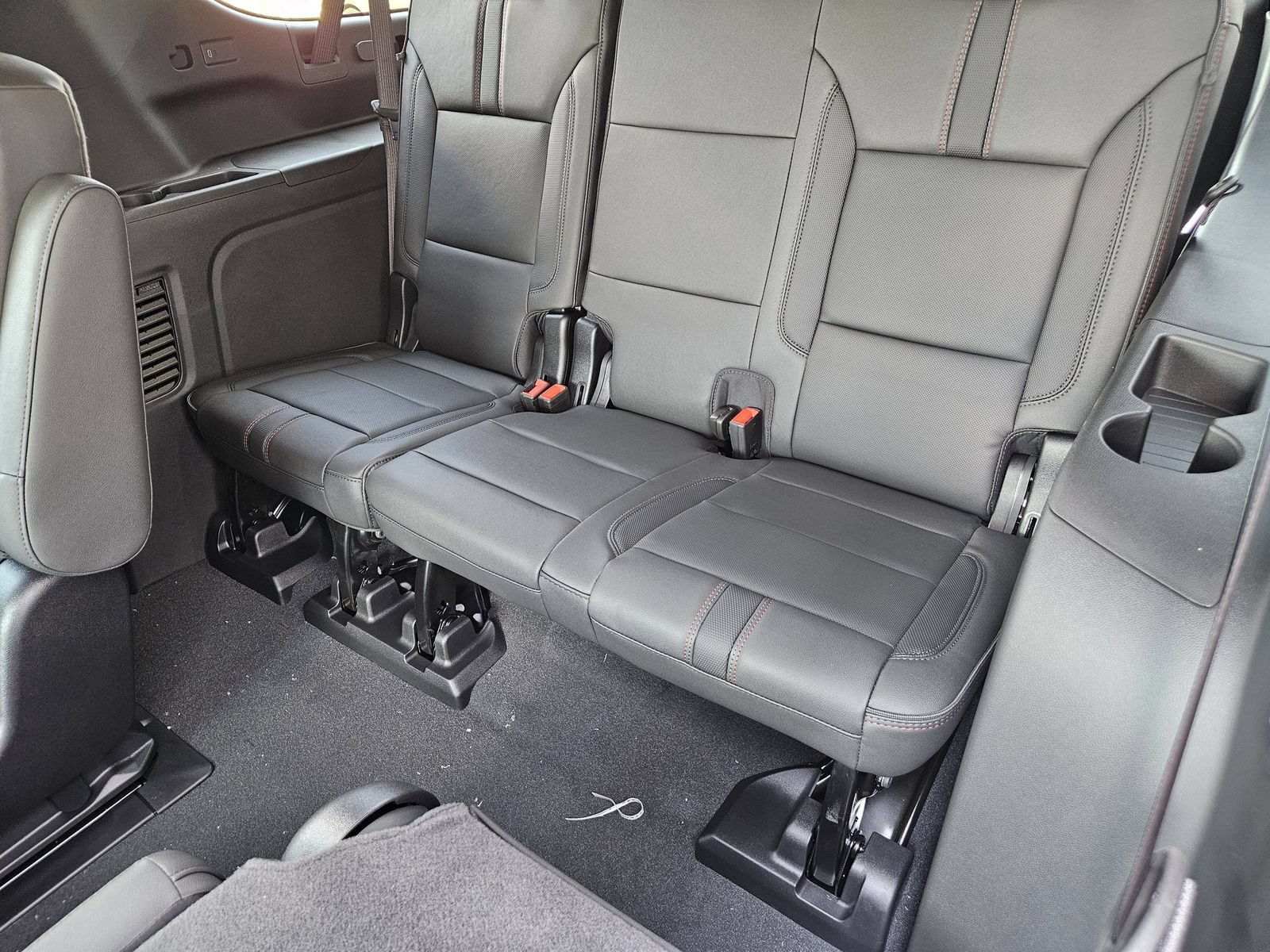 New 2026 Chevrolet Suburban RST AWD/4WD image 30
