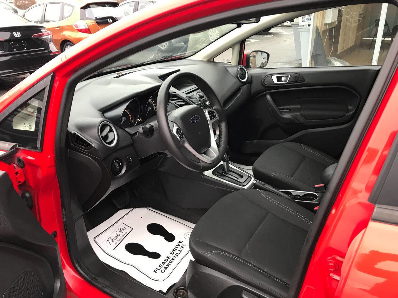 Used 2014 Ford Fiesta SE w/ Comfort Package image 8