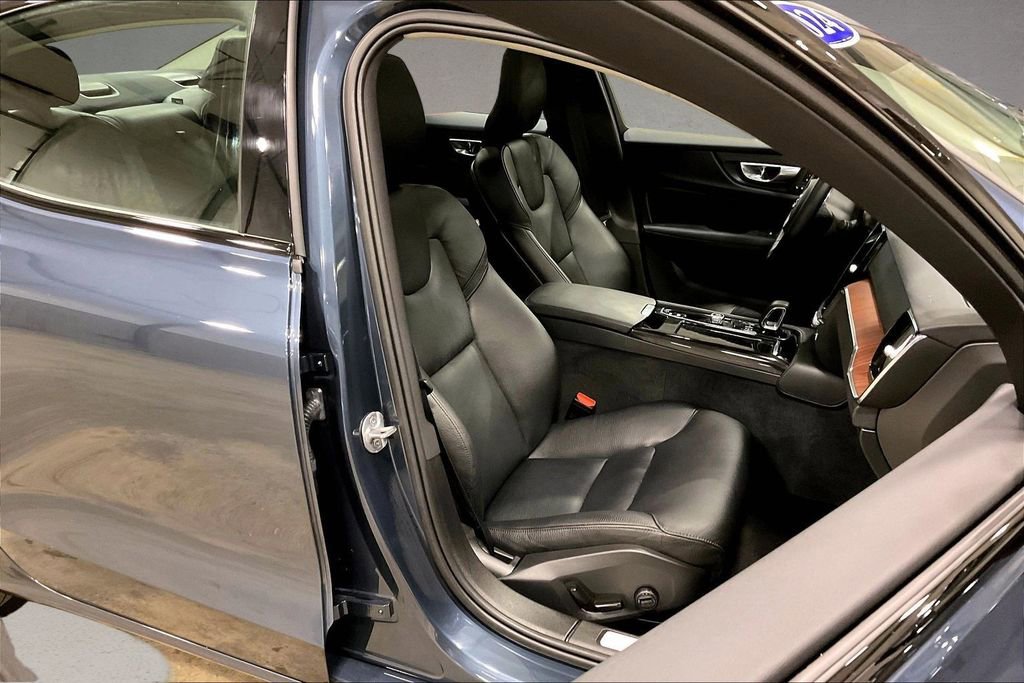 Certified 2024 Volvo S60 T8 Plus w/ Climate Package AWD/4WD image 29